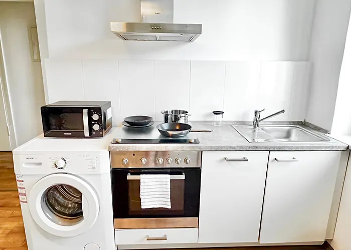 Zentrales Bis 4 Personen Mit Kueche Und Wohnzimmer - 54m² *